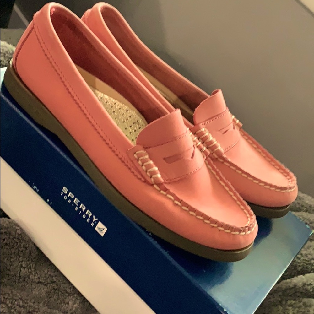 SPERRY loafers “red-wash” size 7